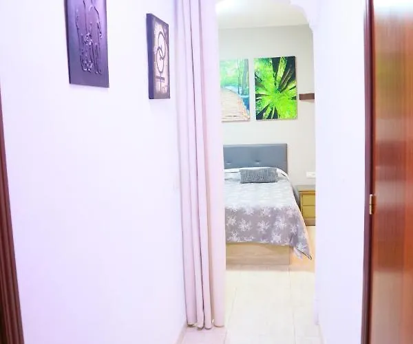 Happy Guest house 3*