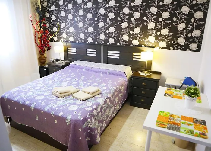 Happy غراناديا دي أبونا