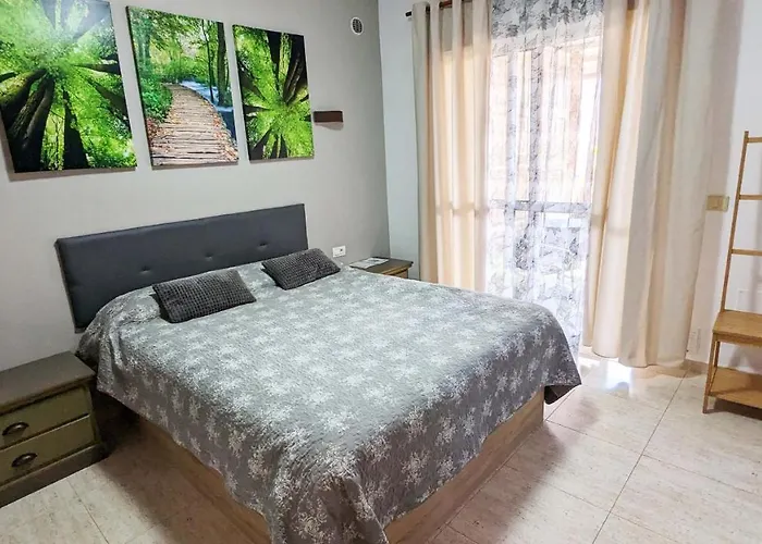 Happy Guest house 3*