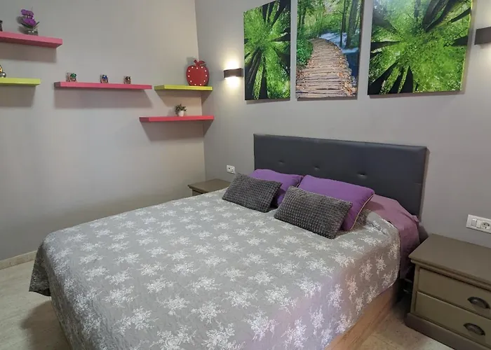 Happy غراناديا دي أبونا