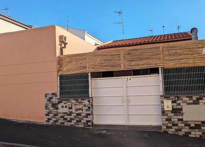 Happy غراناديا دي أبونا